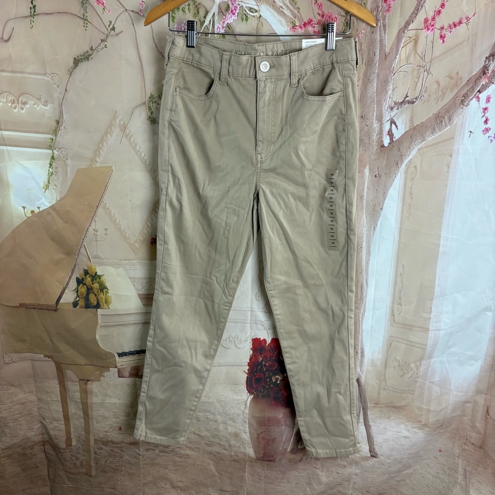 NEW American Eagle Outfitters Super High Rise Jegging Khaki Chinos